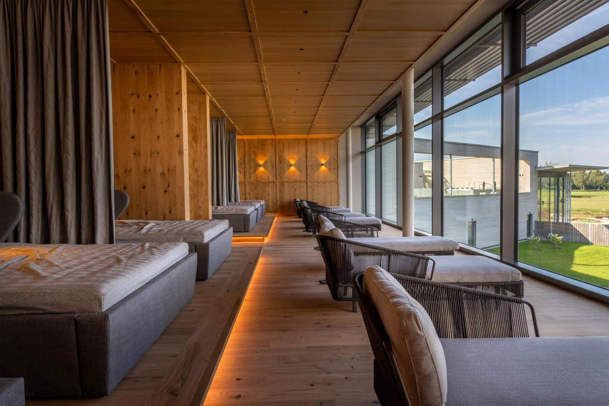 Thermenhotel Gesundheits-Bad Buchau Exterior photo